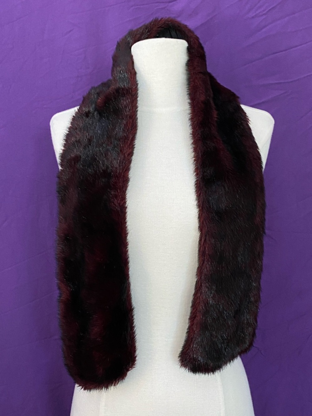 Vintage 1990s Gothic Faux Fur Scarf in Deep Burgundy